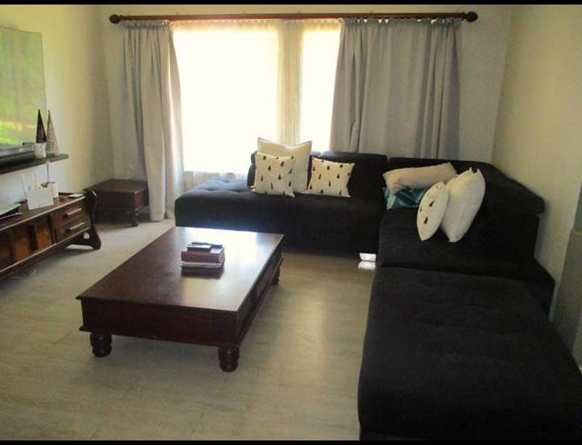 3 BEDROOM TOWNHOUSE FOR SALE IN BAYSWATER